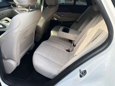 Used 2025 Mercedes-Benz GLE 450 4MATIC Coupe image 19