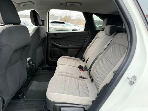 Certified 2022 Ford Escape SE w/ Cold Weather Package image 14