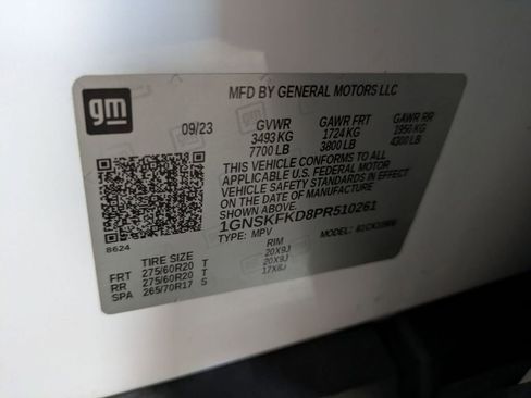 Used 2023 Chevrolet Suburban Premier AWD/4WD image 34
