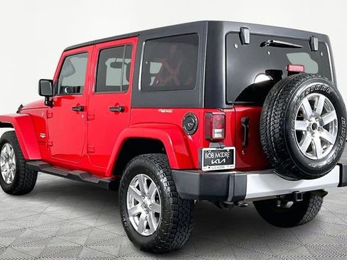 Used 2015 Jeep Wrangler Unlimited Sahara w/ Connectivity Group image 4