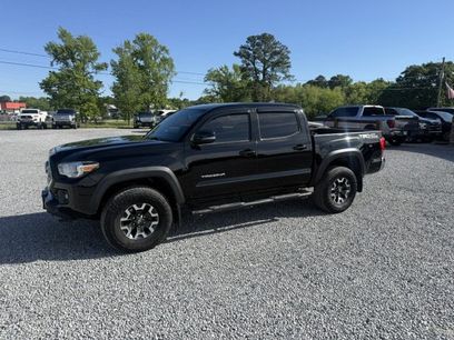 Used 2017 Toyota Tacoma TRD Off-Road w/ Tow Package (A/T)