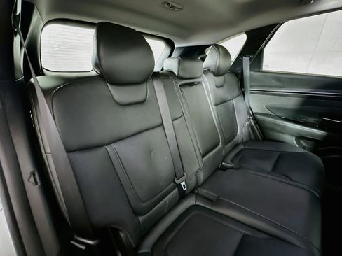 Certified 2023 Hyundai Tucson Limited AWD/4WD image 28