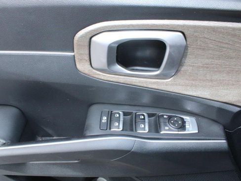 Used 2021 Kia Sorento EX w/ Panoramic Sunroof Package image 9