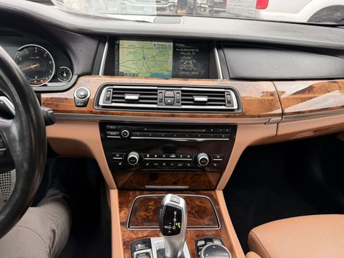 Used 2014 BMW 740Li image 45