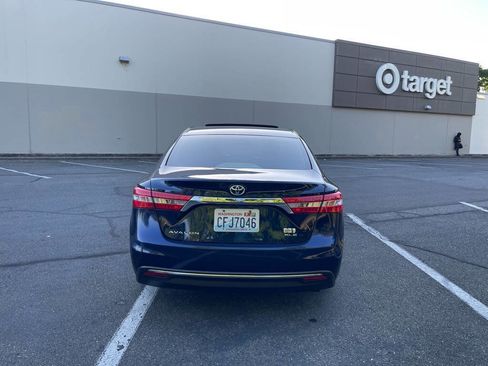 Used 2013 Toyota Avalon XLE Premium image 4
