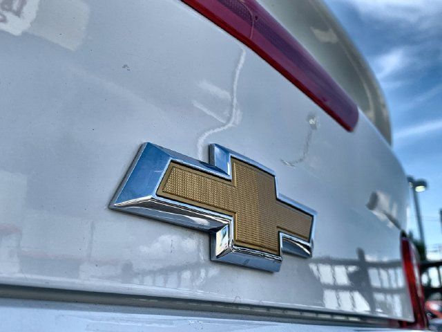 Used 2023 Chevrolet Camaro LT RWD image 40