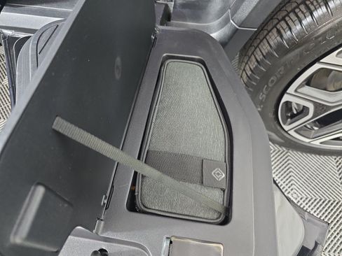 Used 2024 Rivian R1T Adventure AWD/4WD image 33
