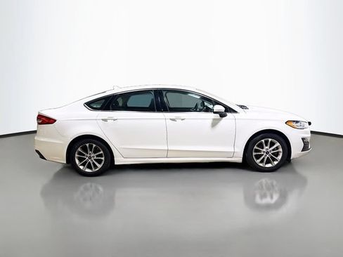 Used 2020 Ford Fusion SE FWD image 5
