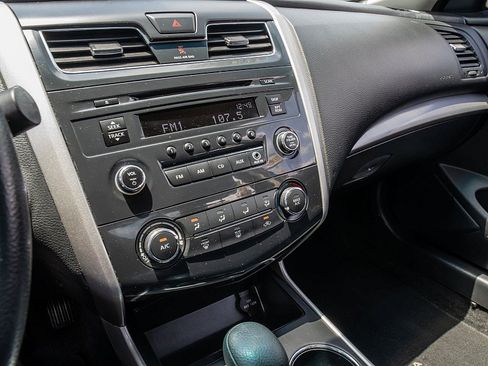 Used 2015 Nissan Altima 2.5 S w/ Sport Value Package FWD image 27