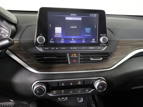 Used 2023 Nissan Altima 2.5 SV FWD image 39