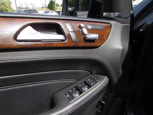 Used 2014 Mercedes-Benz ML 550 4MATIC image 6