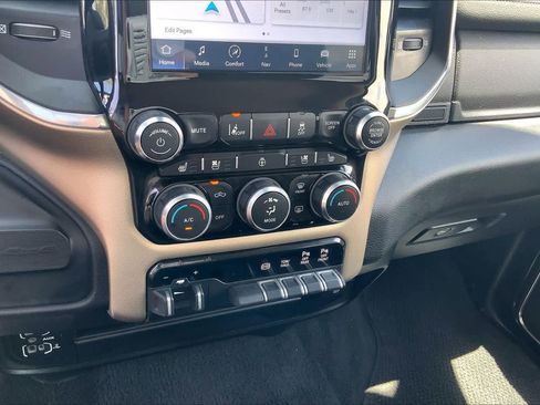 Used 2024 RAM 2500 Laramie w/ Safety Group AWD/4WD image 34