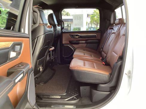 Used 2019 RAM 1500 Limited AWD/4WD image 12