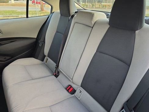 Used 2021 Toyota Corolla LE image 13
