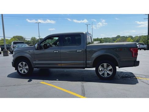 Used 2017 Ford F150 Platinum w/ Equipment Group 701A Luxury AWD/4WD image 5