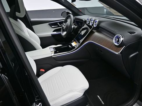 Used 2026 Mercedes-Benz GLC 300 GLC 300 image 30