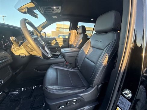 Used 2021 GMC Yukon Denali image 11