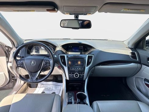 Used 2017 Acura TLX V6 image 16