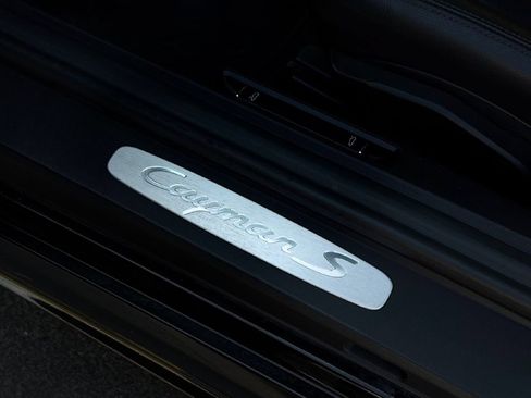Used 2018 Porsche 718 Cayman S RWD image 13