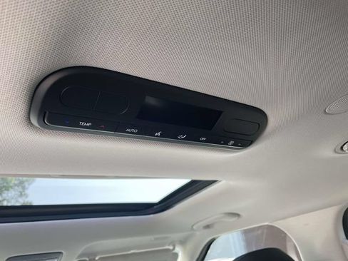 Used 2026 Hyundai Palisade SEL FWD image 14