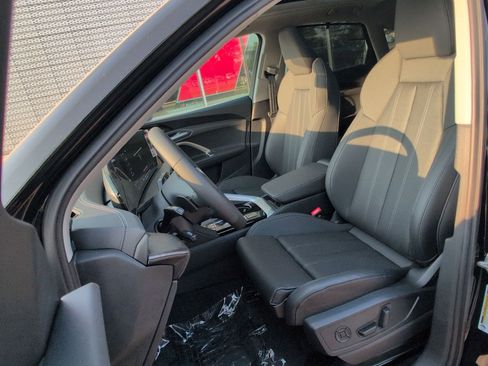 New 2025 Audi Q5 Premium Plus image 18