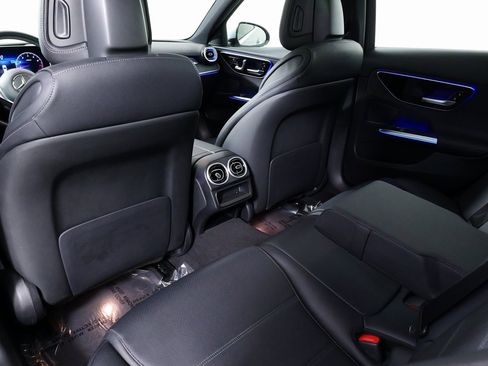 Used 2023 Mercedes-Benz C 300 4MATIC Sedan image 43