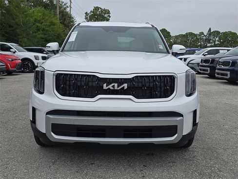 New 2025 Kia Telluride EX image 3