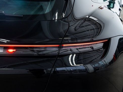 Used 2024 Porsche Taycan 4S w/ Premium Package image 26