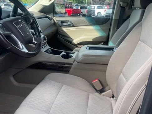 Used 2019 GMC Yukon SLE w/ SLE Value Package AWD/4WD image 4