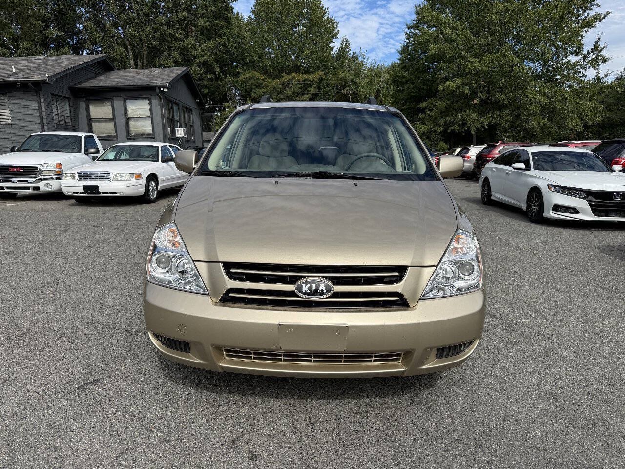 Used 2007 Kia Sedona LX FWD image 3