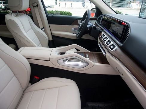 Certified 2025 Mercedes-Benz GLE 350 4MATIC image 36