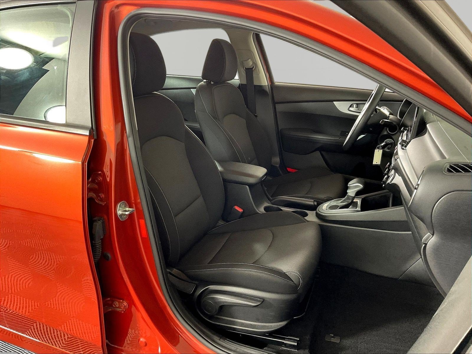 Used 2023 Kia Forte LXS w/ LXS Technology Package FWD image 28