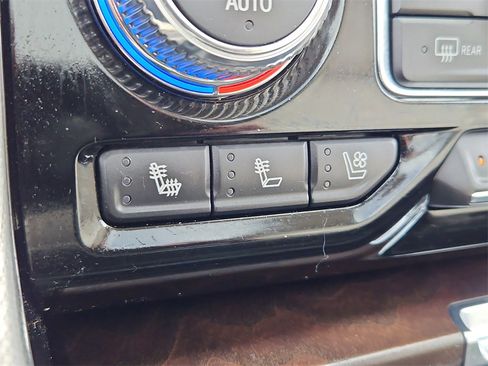 Used 2022 GMC Yukon XL Denali w/ Max Trailering Package image 11