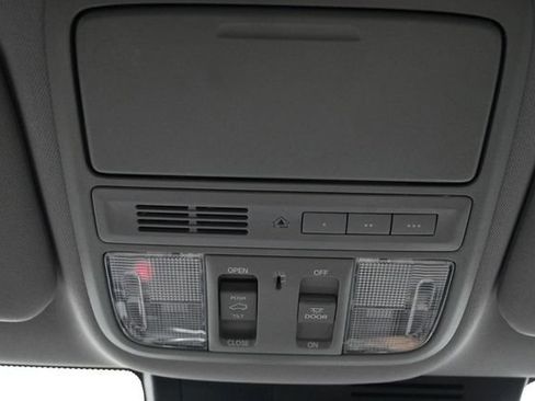 Used 2020 Honda CR-V Touring image 16