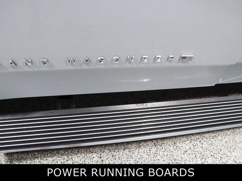 Used 2022 Jeep Grand Wagoneer Series II w/ Convenience Group III image 12