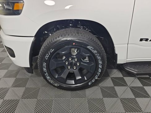 New 2026 RAM 1500 Express AWD/4WD image 10