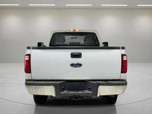 Used 2013 Ford F250 XL w/ PWR Equipment Group image 4