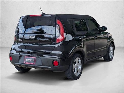 Used 2017 Kia Soul FWD image 5
