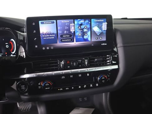 New 2026 Nissan Pathfinder Platinum image 11