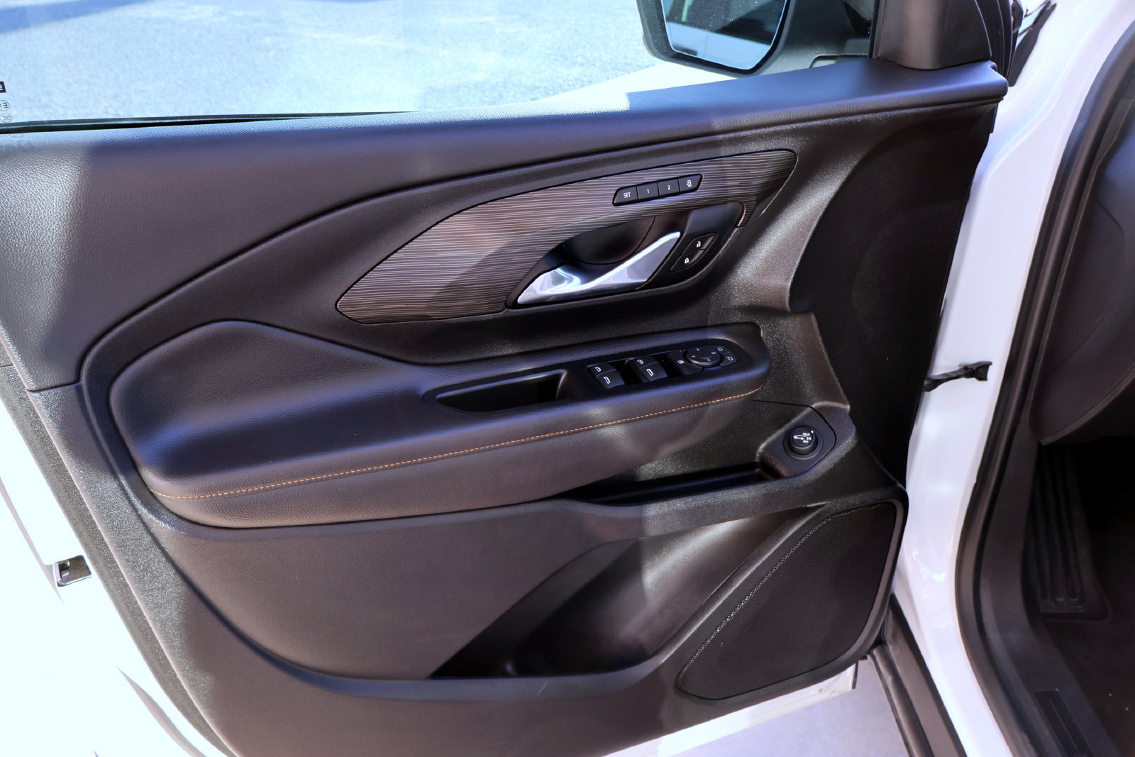 Used 2021 GMC Terrain SLT w/ Elevation Edition FWD image 17