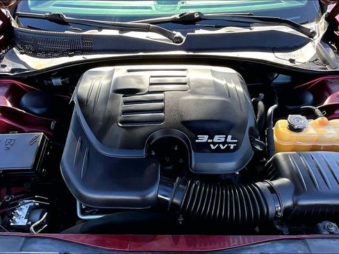 Used 2019 Chrysler 300 Limited image 29