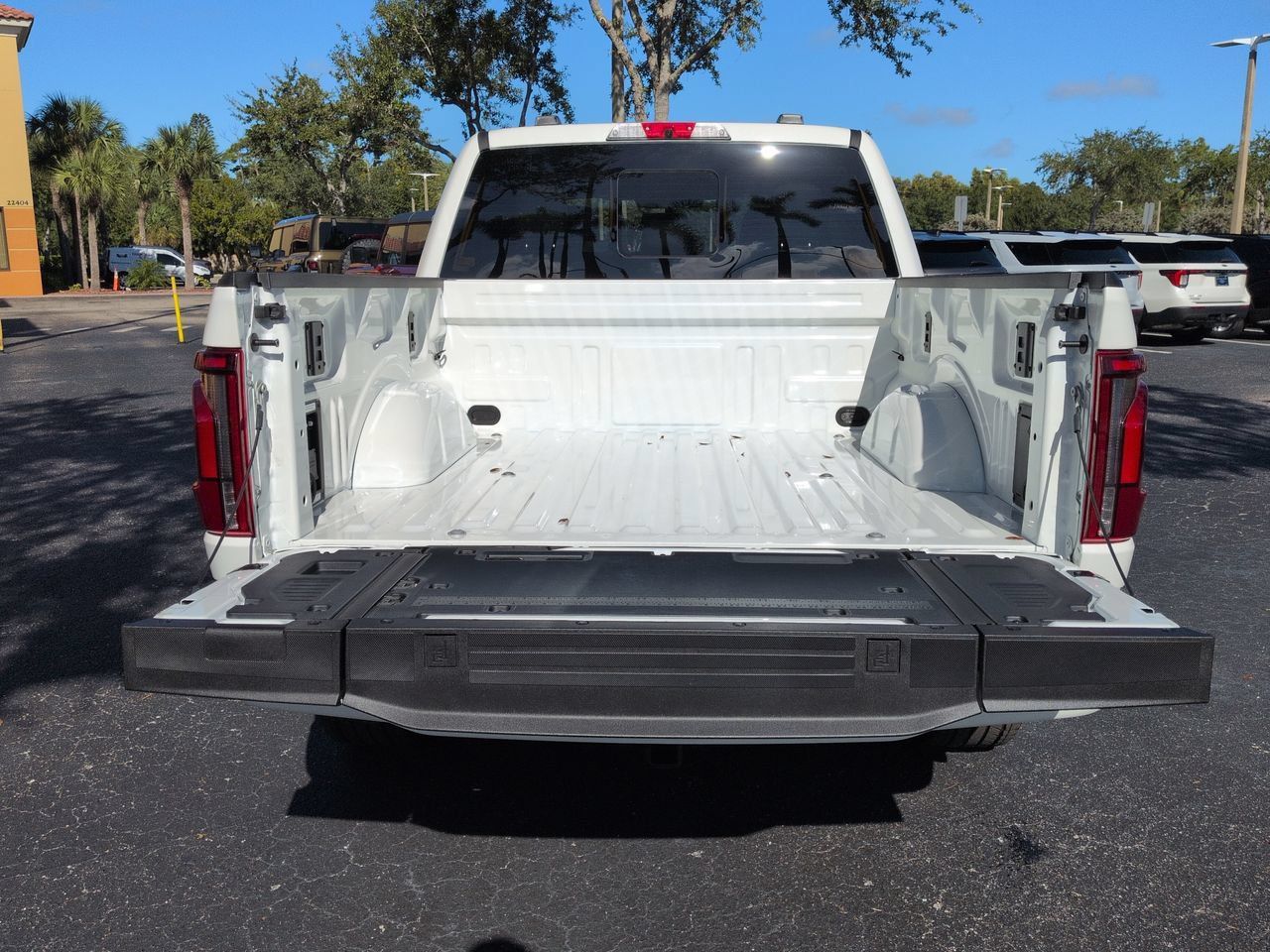 Used 2025 Ford F150 Platinum w/ Equipment Group 703A Plus AWD/4WD image 13