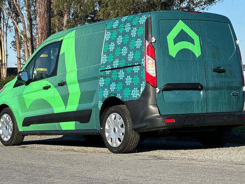Used 2020 Ford Transit Connect XL image 3