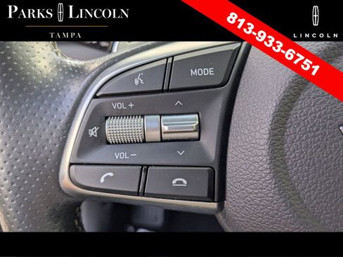Used 2019 Genesis G70 2.0T Advanced RWD image 25