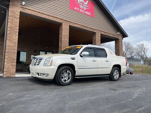 Used 2008 Cadillac Escalade EXT image 50