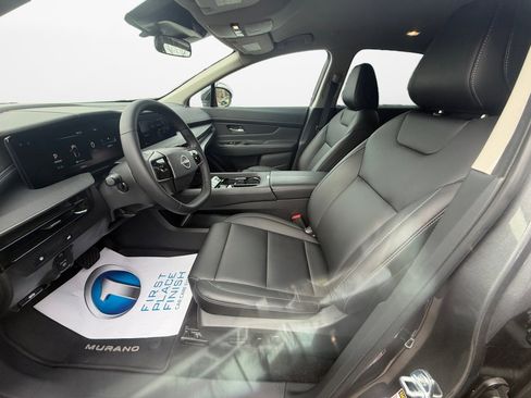 Used 2025 Nissan Murano SV image 11