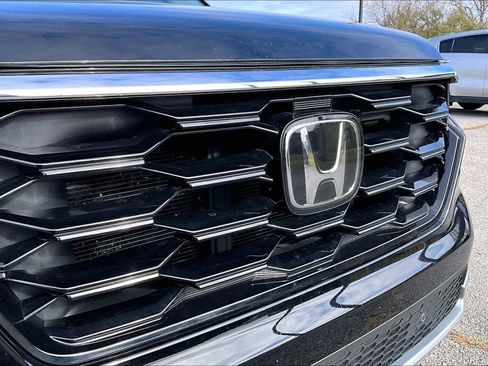 Used 2023 Honda Pilot Touring image 40