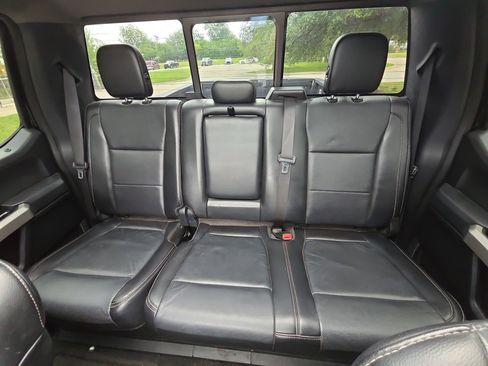 Used 2017 Ford F250 Lariat w/ Lariat Ultimate Package AWD/4WD image 22