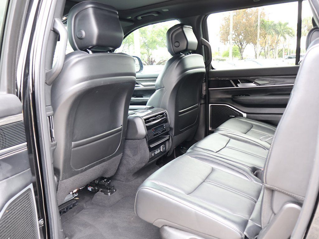 Used 2022 Jeep Wagoneer Series II w/ Premium Group I AWD/4WD image 38