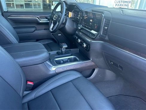 Used 2025 GMC Sierra 1500 SLT w/ SLT Convenience Package image 19